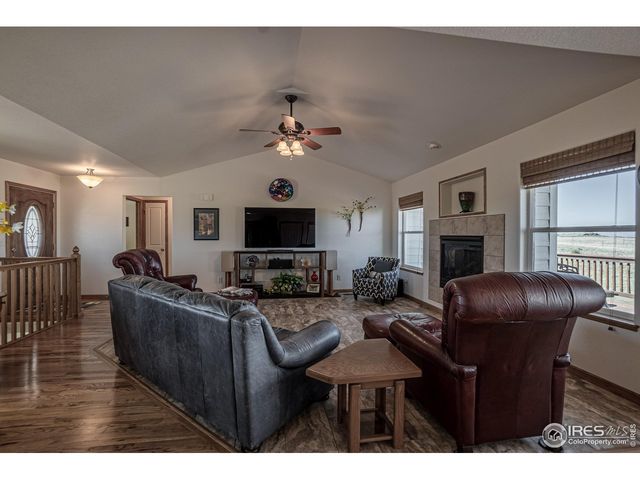 631 Linecamp Dr, Livermore, CO 80536