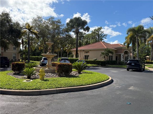 8215 Ibis Club DR # 113, Naples, FL 34104