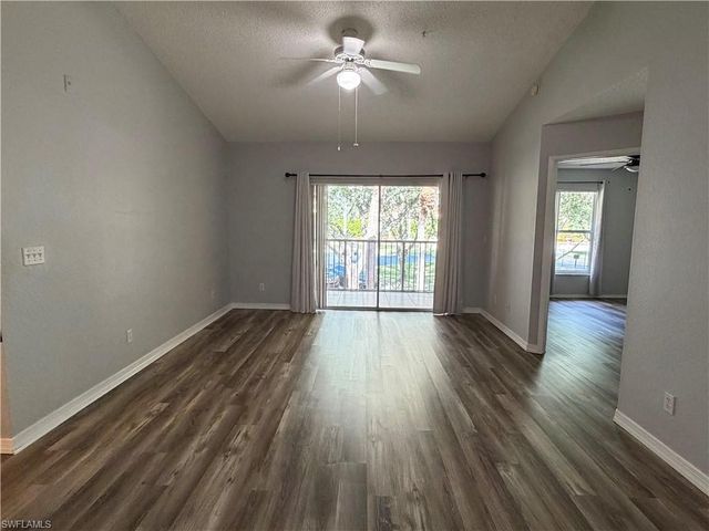 8215 Ibis Club DR # 113, Naples, FL 34104