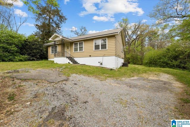 304 23RD AVENUE NE, Center Point, AL 35215