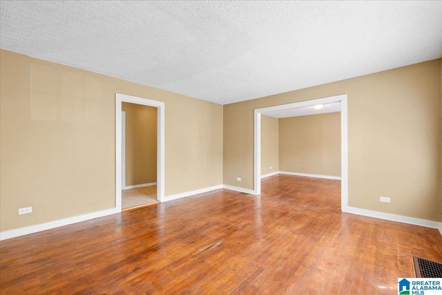 304 23RD AVENUE NE, Center Point, AL 35215