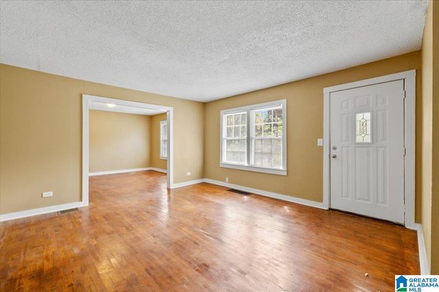 304 23RD AVENUE NE, Center Point, AL 35215