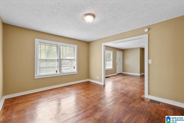 304 23RD AVENUE NE, Center Point, AL 35215