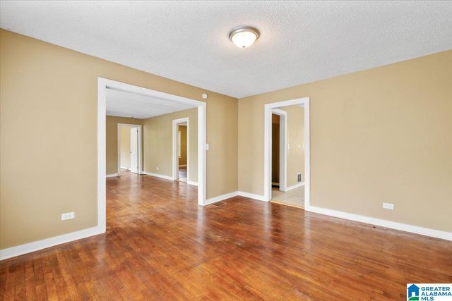 304 23RD AVENUE NE, Center Point, AL 35215