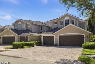 7122 Blue Juniper CT 202, Naples, FL 34109