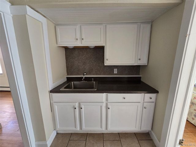 17 N Clover Street, Poughkeepsie, NY 12601