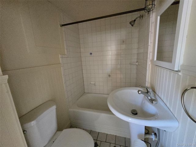 17 N Clover Street, Poughkeepsie, NY 12601