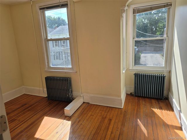 17 N Clover Street, Poughkeepsie, NY 12601