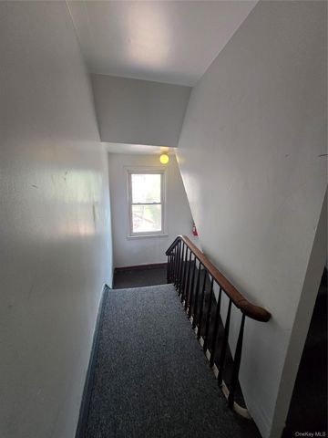 17 N Clover Street, Poughkeepsie, NY 12601