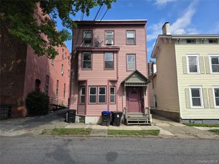 17 N Clover Street, Poughkeepsie, NY 12601