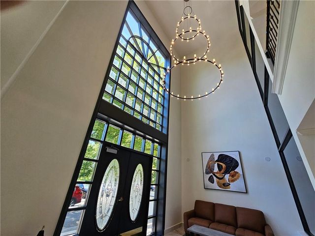 3304 Pine Heights NE Drive, Atlanta, GA 30324