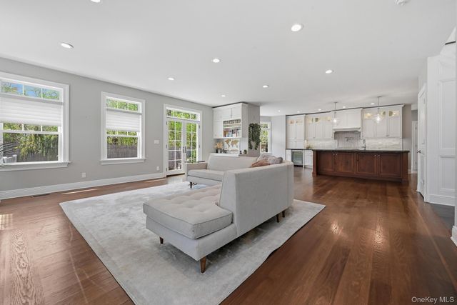 42 Skunks Misery Road, Locust Valley, NY 11560
