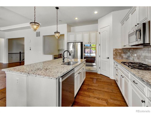 5373 Retreat Circle, Longmont, CO 80503
