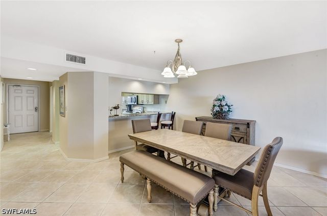 11118 Gulf Shore DR 803, Naples, FL 34108