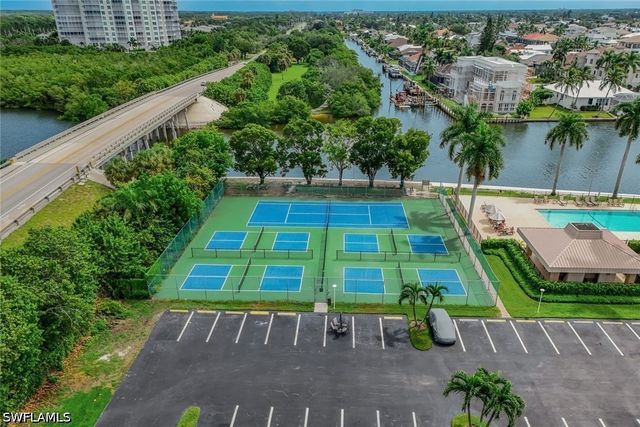 11118 Gulf Shore DR 803, Naples, FL 34108