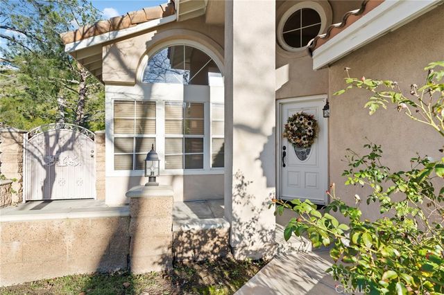 1535 San Almada Road, Corona, CA 92882