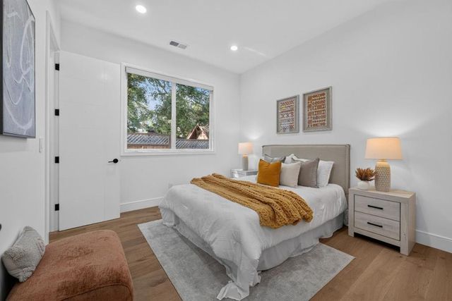3749 Florence Street, Redwood City, CA 94063