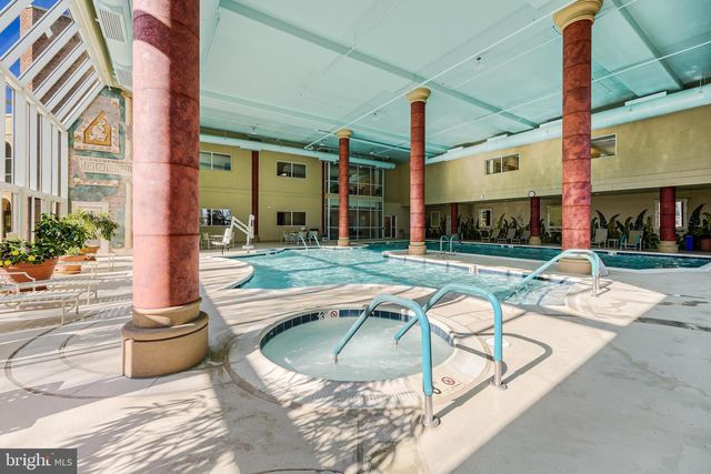 44238 SILVERPALM GROVE TER, Leesburg, VA 20176
