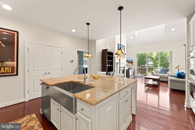 44238 SILVERPALM GROVE TER, Leesburg, VA 20176