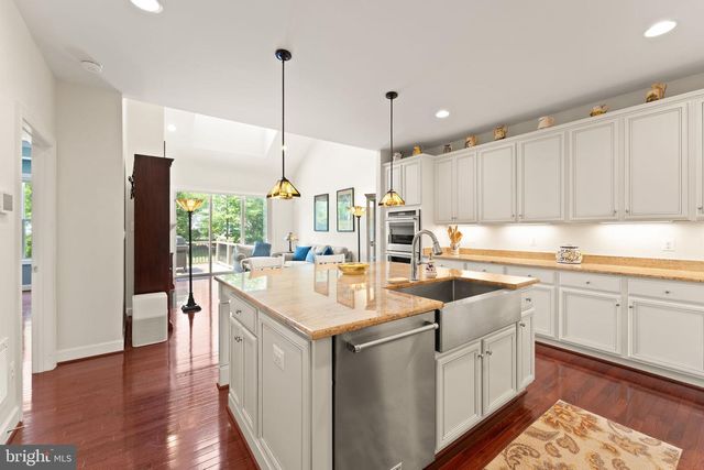 44238 SILVERPALM GROVE TER, Leesburg, VA 20176