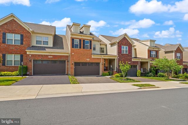 44238 SILVERPALM GROVE TER, Leesburg, VA 20176