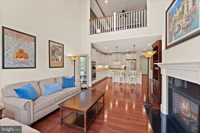 44238 SILVERPALM GROVE TER, Leesburg, VA 20176