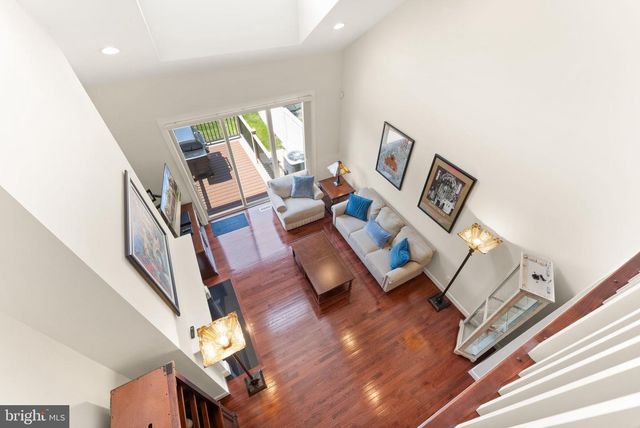 44238 SILVERPALM GROVE TER, Leesburg, VA 20176