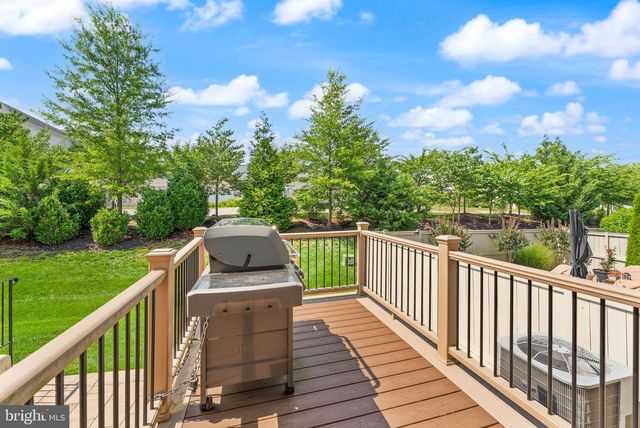 44238 SILVERPALM GROVE TER, Leesburg, VA 20176