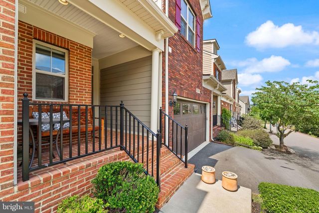 44238 SILVERPALM GROVE TER, Leesburg, VA 20176