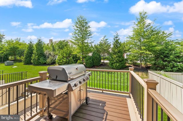 44238 SILVERPALM GROVE TER, Leesburg, VA 20176