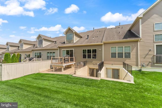 44238 SILVERPALM GROVE TER, Leesburg, VA 20176
