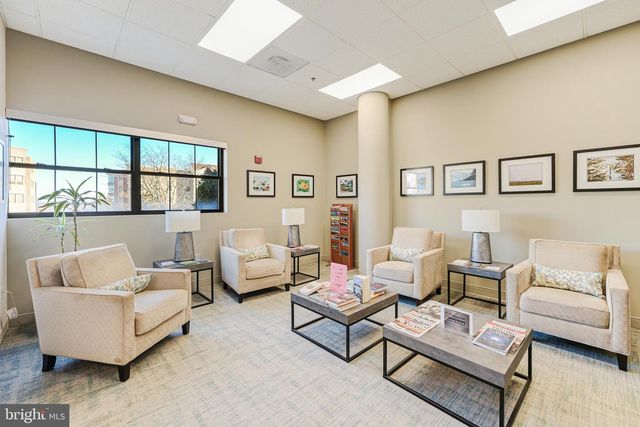 44238 SILVERPALM GROVE TER, Leesburg, VA 20176