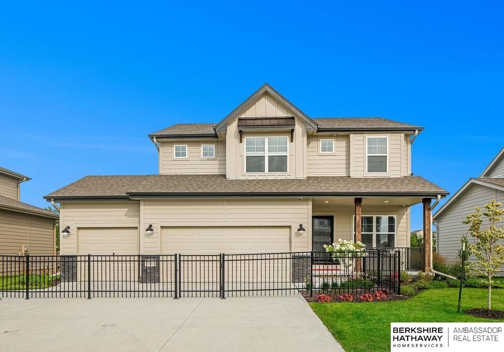 9505 S 183rd Avenue, Omaha, NE 68136