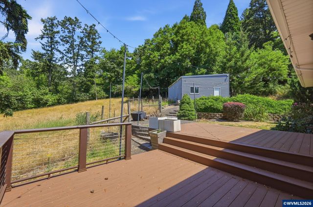 33833 Sunnyview Dr NE, Albany, OR 97322