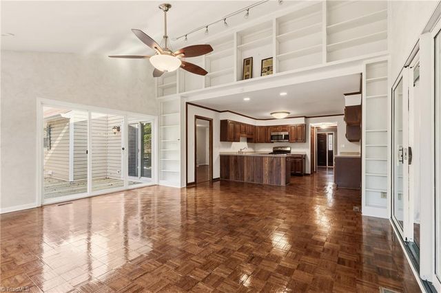 708 Teague Drive, Jamestown, NC 27282