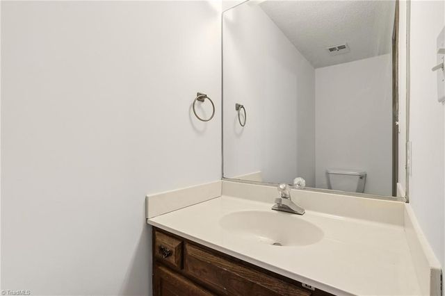 708 Teague Drive, Jamestown, NC 27282