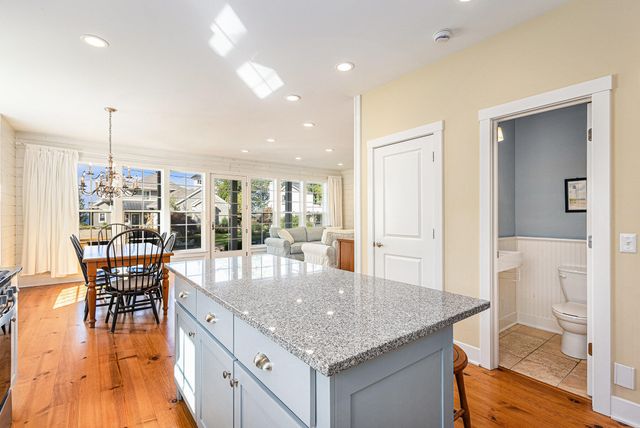 475 Lakeshore Drive, South Haven, MI 49090