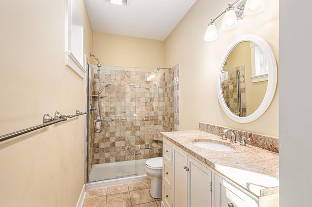 475 Lakeshore Drive, South Haven, MI 49090