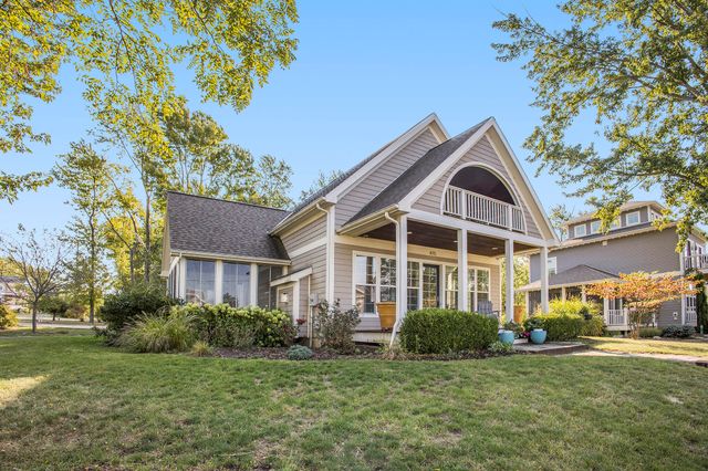 475 Lakeshore Drive, South Haven, MI 49090