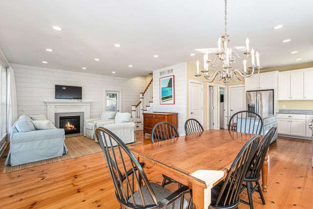 475 Lakeshore Drive, South Haven, MI 49090