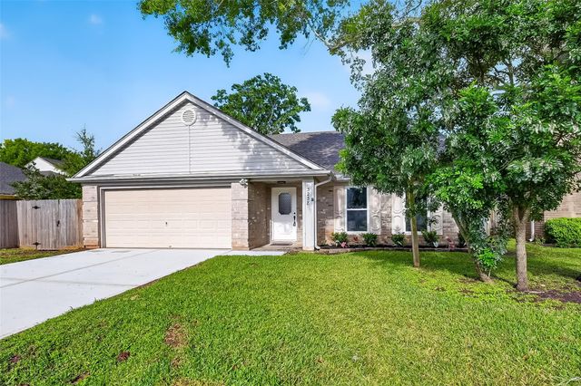 3238 E Rangecrest Place, Sugar Land, TX 77479