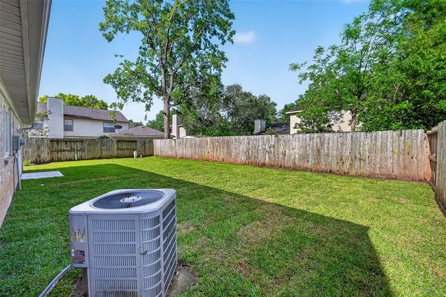 3238 E Rangecrest Place, Sugar Land, TX 77479
