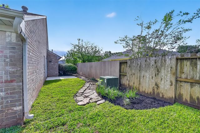 3238 E Rangecrest Place, Sugar Land, TX 77479