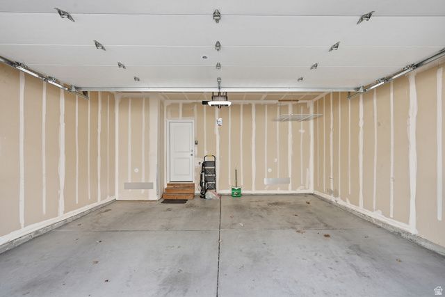 1041 W PAINTED HORSE LN, Bluffdale, UT 84065