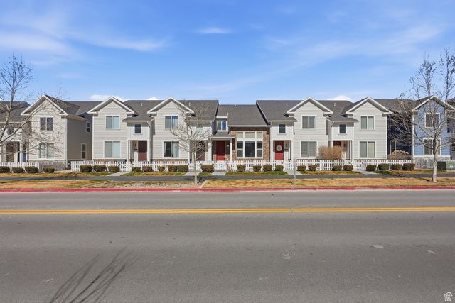 1041 W PAINTED HORSE LN, Bluffdale, UT 84065