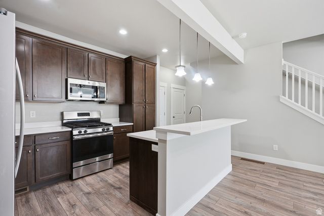 1041 W PAINTED HORSE LN, Bluffdale, UT 84065