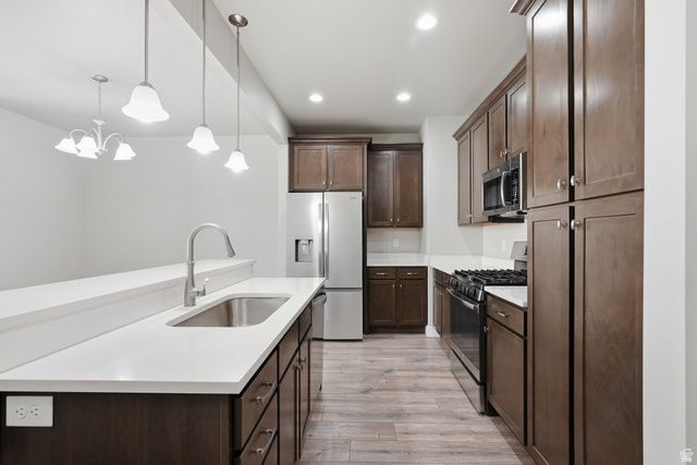 1041 W PAINTED HORSE LN, Bluffdale, UT 84065