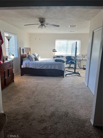 14585 Mauna Loa, Hesperia, CA 92345