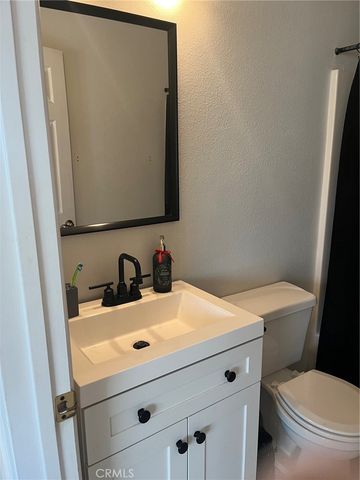 14585 Mauna Loa, Hesperia, CA 92345