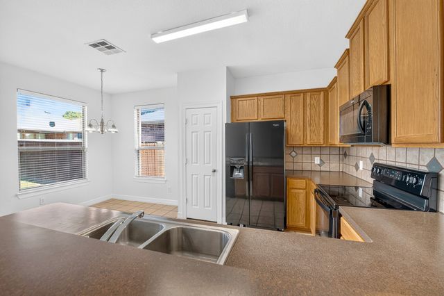 1625 Nighthawk Drive, Little Elm, TX 75068